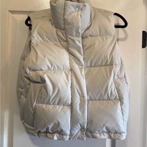 Lululemon Wunder Puff Vest size 6 Bone